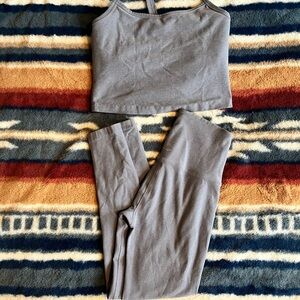 Beyond Yoga Heather Gray Ribbed Crop Tank & Leggings Set
